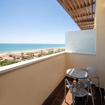 Hotel Pato Amarillo 4*