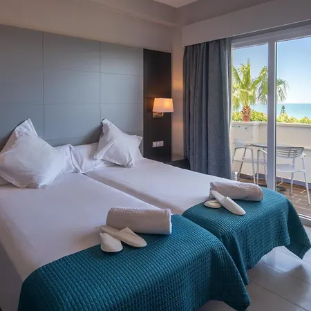 Hotel Pato Amarillo 4*
