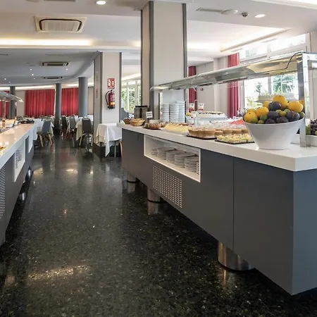 Hotel Pato Amarillo 4*