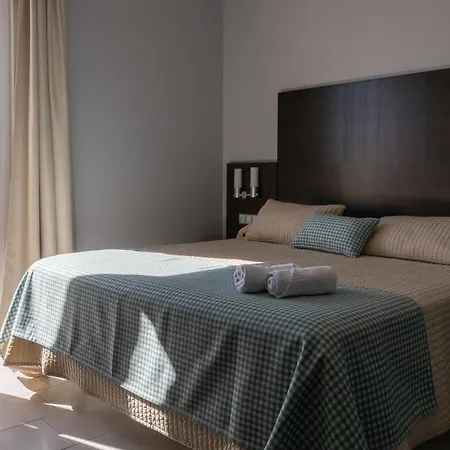 Pato Amarillo Hotel Punta Umbria